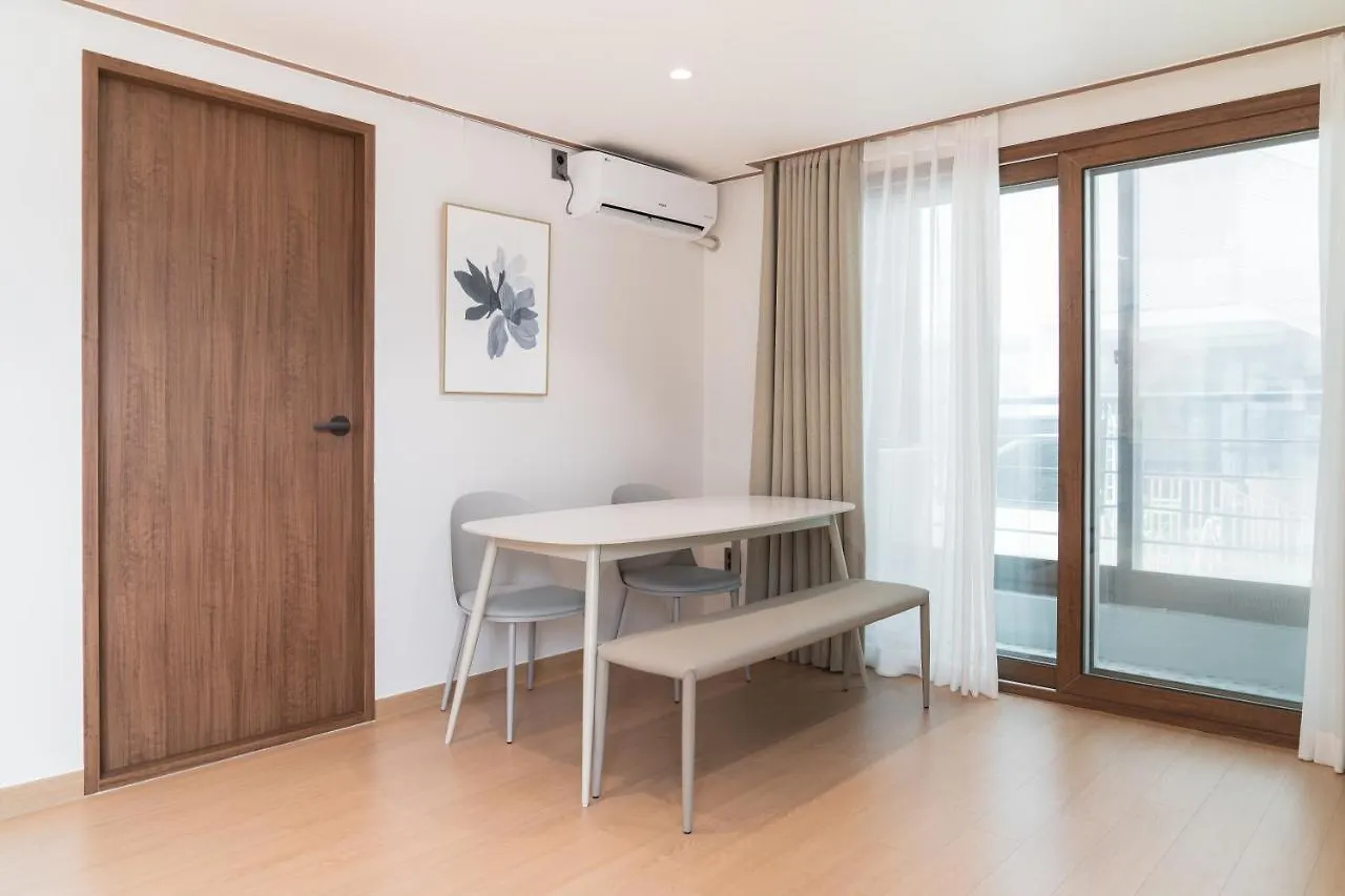 Luxe & Suite Room Seoul 0*,